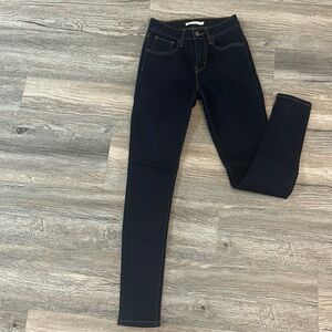 Levi’s high rise skinny jeans